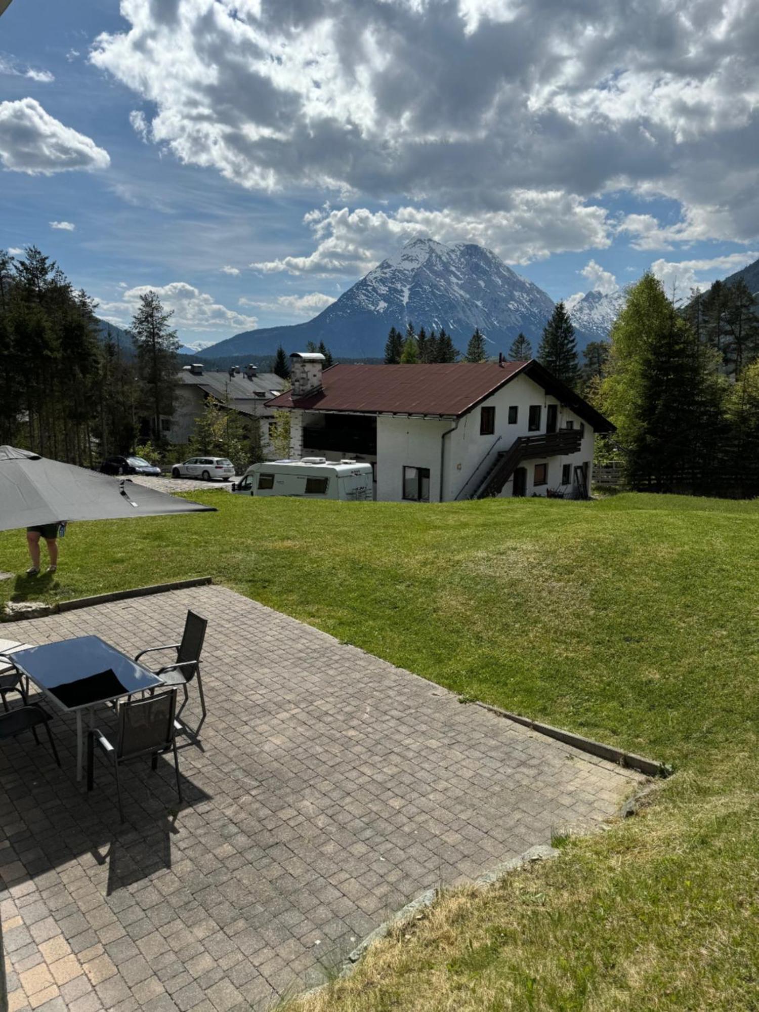 Alpenmond Appartment Halbmond Leutasch Exterior foto